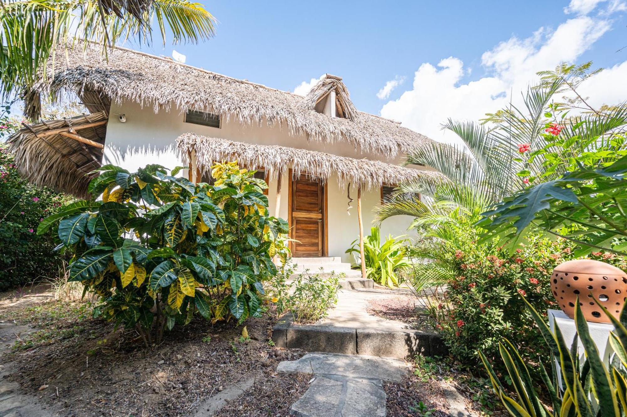 Twoten° Surf Home Popoyo Exterior photo